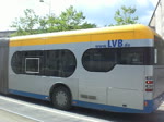 Mercedes-Gelenkbus auf der Linie 70 nach Connewitz Kreuz an der Haltestelle Altes Messegelnde.(25.8.2010)