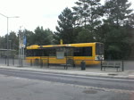dresden/632/solaris-eindecker-auf-der-linie-80-nach Solaris-Eindecker auf der Linie 80 nach Omsewitz am Bahnhof Klotzsche.(18.8.2010)