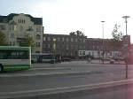 Mercedes-Gelenkbus auf der Linie 694 nach Stern-Center/Gerlachstra�e am Potsdamer Hauptbahnhof. ...