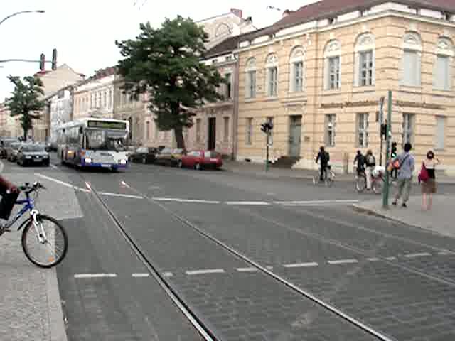 Bus 605 nach Bahnhof Golm am Luisenplatz in Potsdam