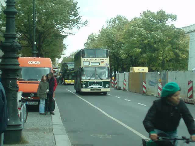 Bus der Berlin City Tour am 2.10.08 auf der Strae  Unter den Linden  .