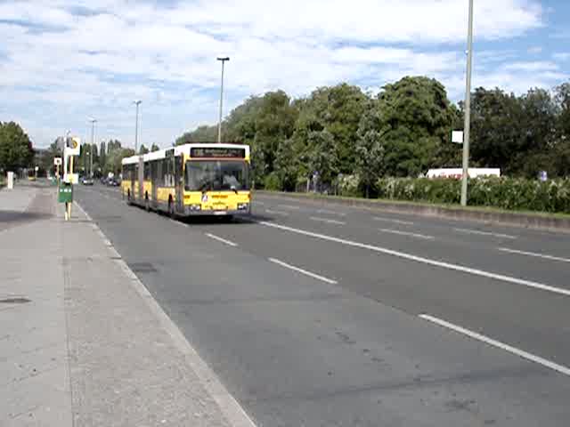 MB O405 Gelenkomnibus der BVG in Berlin Spandau