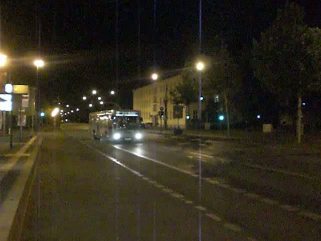 Mercedes-Eindecker auf der Linie 606 nach Alt-Golm am Potsdamer Hauptbahnhof.