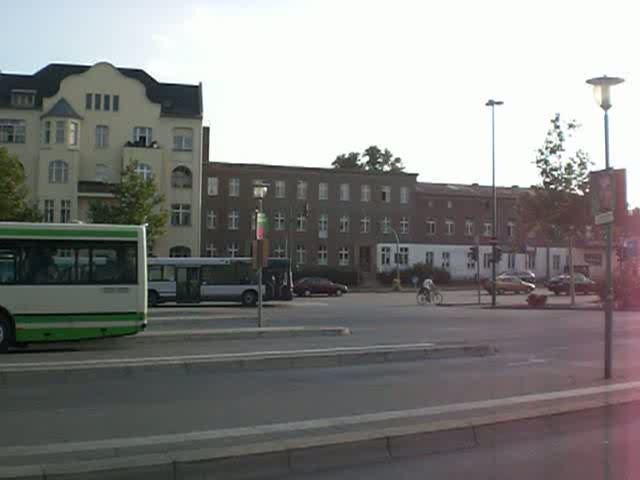 Mercedes-Gelenkbus auf der Linie 694 nach Stern-Center/Gerlachstrae am Potsdamer Hauptbahnhof.