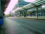 Das Foto zeigt einen MAN Lions City der gerade die Haltestelle Saarbrücken Hauptbahnhof anfährt. Die Aufnahme des Video war am 19.08.2010.
