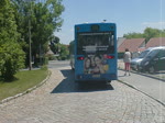 Ein Gelenkbus der RVD Dresden verlässt Bannewitz in Richtung Dresden  'Die neue Dröhnung!'