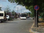 Vier Neieverkehrbusse fahren am 08.09.08 am Forster Busbahnhof los .