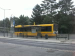 Solaris-Eindecker auf der Linie 80 nach Omsewitz am Bahnhof Klotzsche.(18.8.2010)