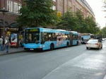 Wg.7829 vom Typ MB Citaro G (Facelift) mit Mannaz auf der Linie 109 zum Hbf, Wg.7208 vom Typ MB Citaro G der HHA mit IVD Werbung auf der Linie 4 nach Hbf Zob und Wg.7231 vom Typ MB Citaro G mit Musical Werbung fr Ich war noch niemals in New York am Hbf Mnckebergstrae.