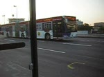 Das Foto zeigt einen Citaro Gelenkbus, ich sage immer wenn ich den Bus sehe fahrendes Bungalow dazu.