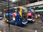 Manchester Stagecoach 19245 bzw. 19408 - Alexander Dennis Enviro400 - an den Picadilly Gardens in Manchester. Aufnnahme: 9. März 2018.